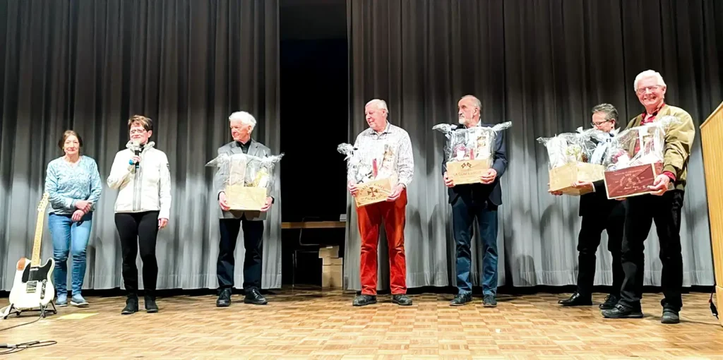 Posthume Ehrung für Arthur Stocker Publikum und Ehrengäste bei der Premiere des letzten Films von Arthur Stocker