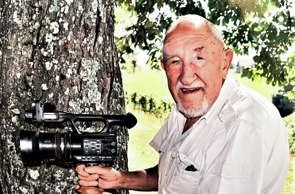 Arthur Stocker im Dürstelerhaus – Filmgeschichte zum Anfasse Filmprojektoren, Kameras und Filmmaterial in der Arthur-Stocker-Gedenkausstellung im Dürstelerhaus