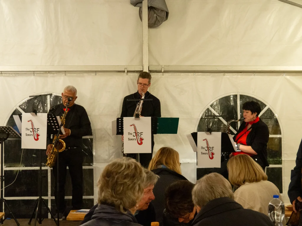 Ein Konzert von den «The JRF Tenors» bei der 50-Jahr-Dürstelerhaus Vernissage